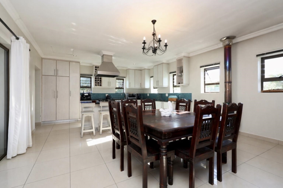 3 Bedroom Property for Sale in Kraaibosch Western Cape
